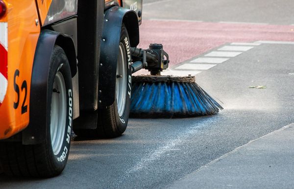 Czym się kierować przy wyborze używanej maszyny czyszczącej?